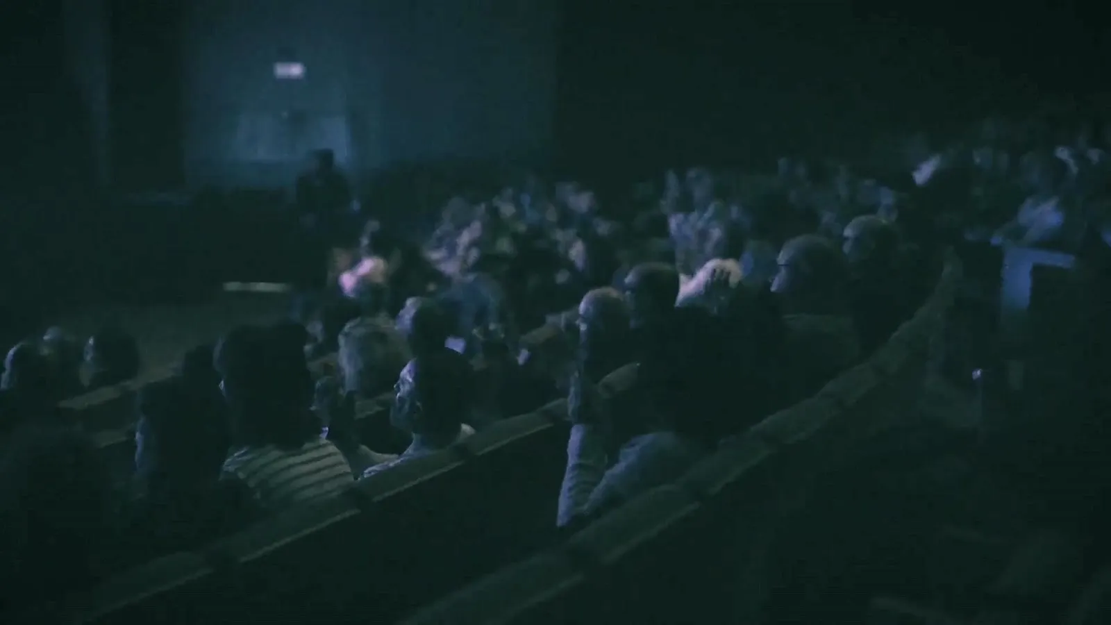 Butacas llenas de público en el Teatro Auditorio de Roquetas de Mar